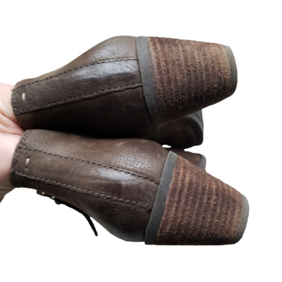 Frye Judy Brown Ankle Boot Side Zippers - Picture 5 of 6